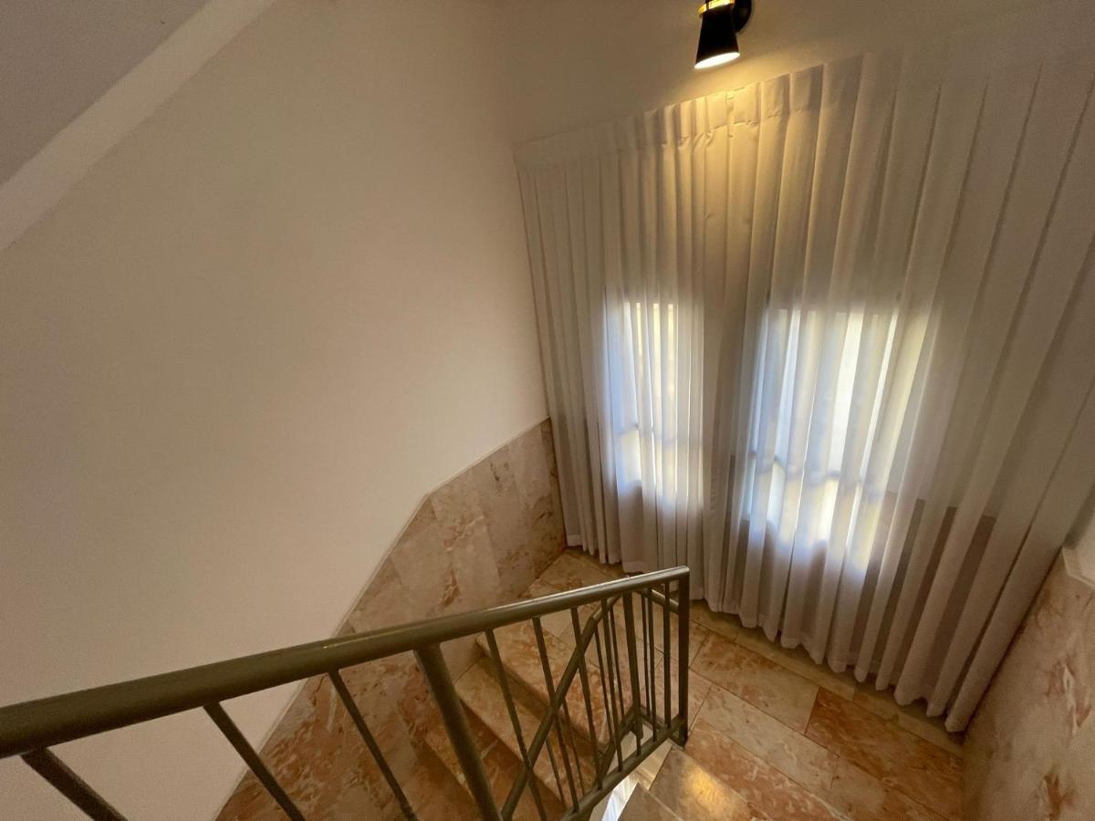 Aparthotel Godson Talpiot Haifa Esterno foto