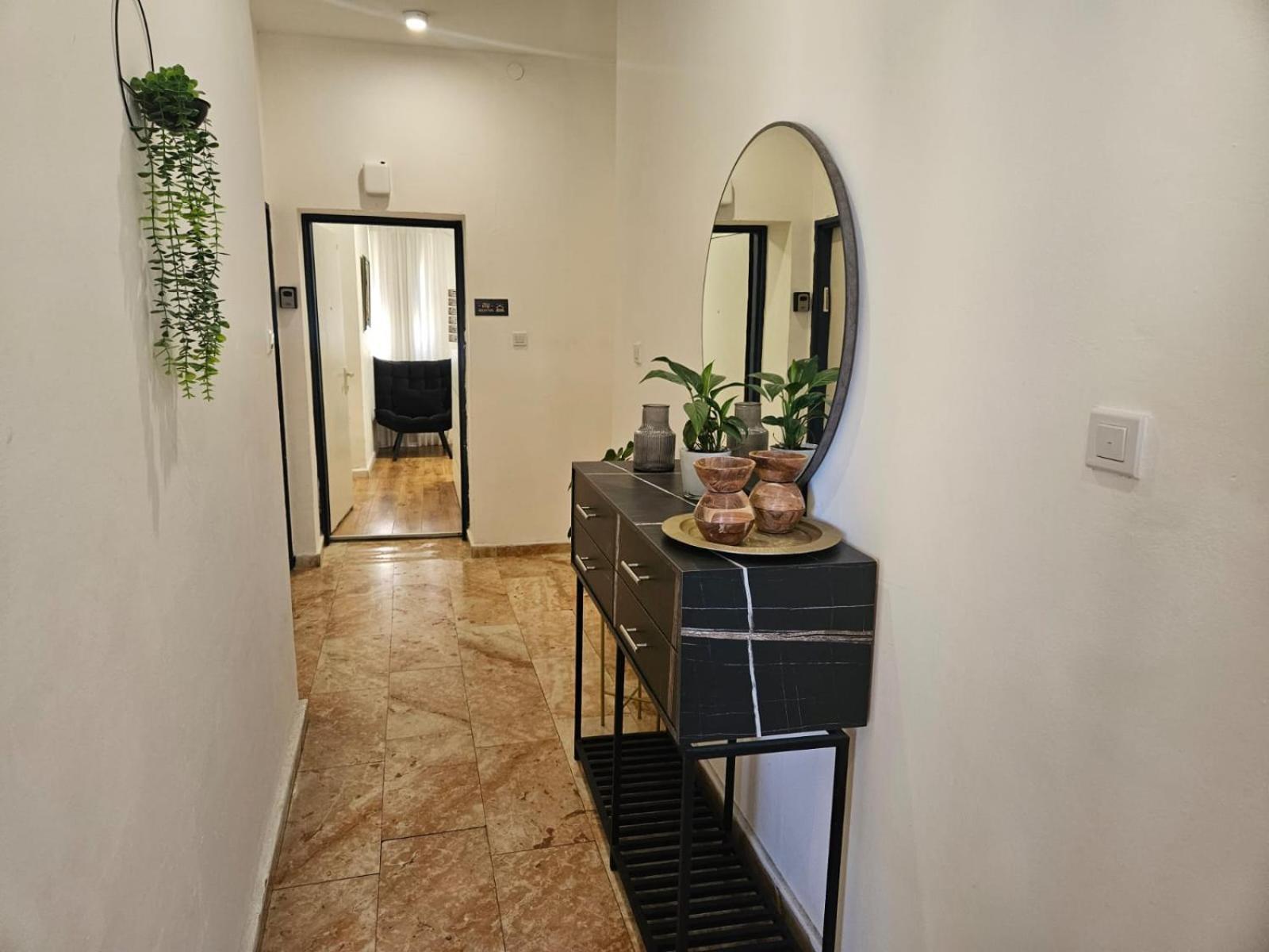 Aparthotel Godson Talpiot Haifa Esterno foto